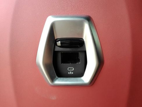 Used 2025 BMW XM AWD/4WD image 31