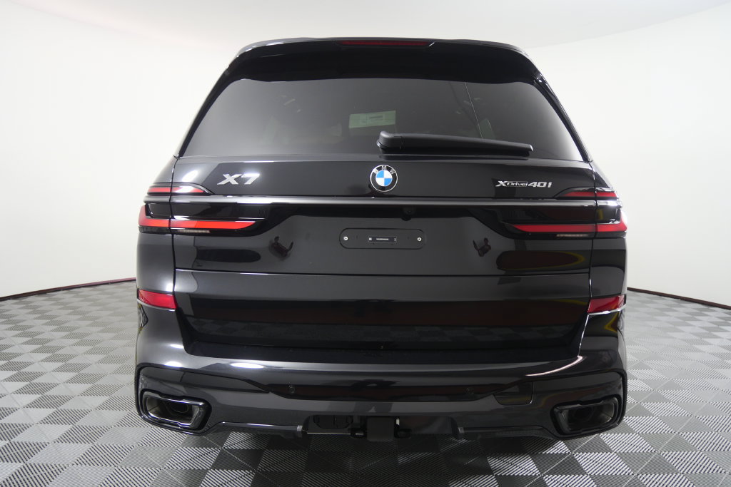 Used 2027 BMW X7 xDrive40i w/ Executive Package AWD/4WD image 5