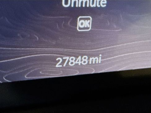 Used 2023 Jeep Grand Cherokee L Overland w/ Luxury Tech Group IV AWD/4WD image 5