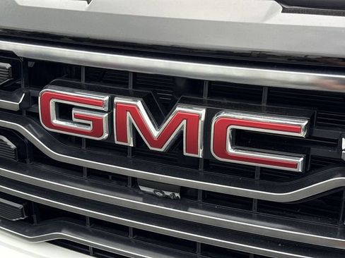 Used 2025 GMC Sierra 1500 AT4 w/ AT4 Premium Package AWD/4WD image 32