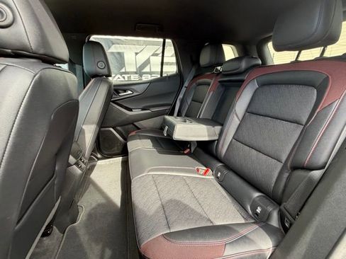 Used 2025 Chevrolet Equinox RS AWD/4WD image 13