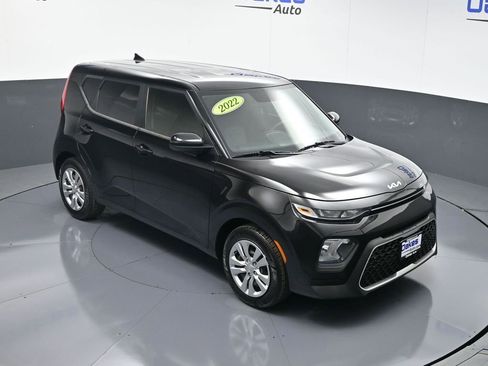 Certified 2022 Kia Soul LX image 42