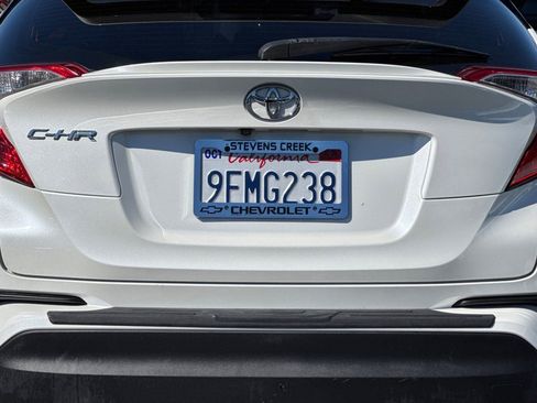 Used 2019 Toyota C-HR LE image 44