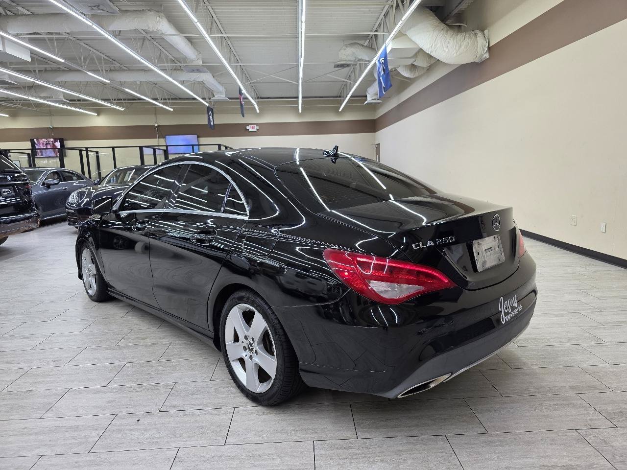 Used 2018 Mercedes-Benz CLA 250 4MATIC image 8