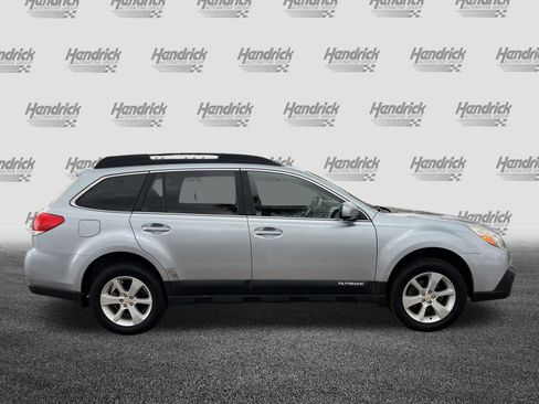 Used 2014 Subaru Outback 2.5i Premium AWD/4WD image 11