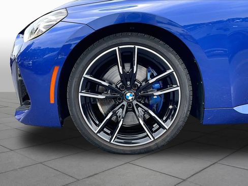 Used 2025 BMW M240i Coupe RWD image 10