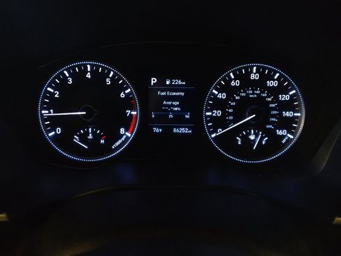 Used 2019 Hyundai Santa Fe SE image 23