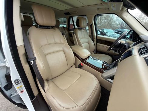 Used 2022 Land Rover Range Rover Westminster Edition image 5