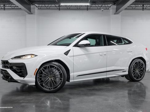 New 2025 Lamborghini Urus SE image 5