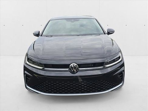 New 2025 Volkswagen Jetta SEL image 8