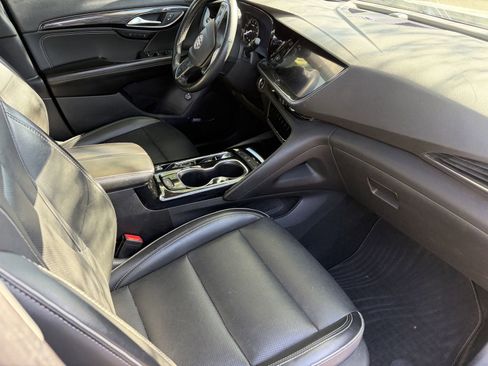 Used 2022 Buick Envision Essence w/ Technology Package I FWD image 7