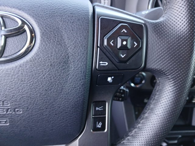 Used 2019 Toyota Tacoma TRD Off-Road w/ Technology Package AWD/4WD image 19