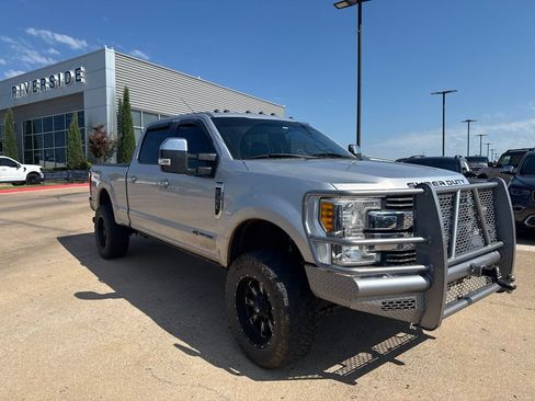 Used 2017 Ford F350 Lariat w/ Chrome Package AWD/4WD image 1