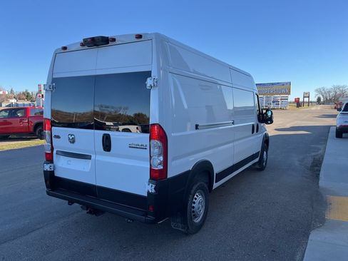 New 2025 RAM ProMaster 2500 w/ Convenience Group FWD image 5