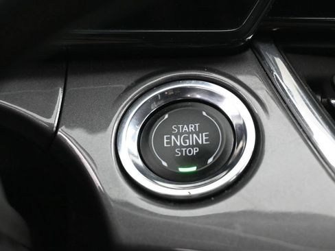 Used 2025 Chevrolet Trax ACTIV FWD image 27
