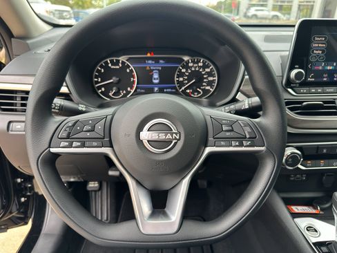 New 2025 Nissan Altima 2.5 SV image 20