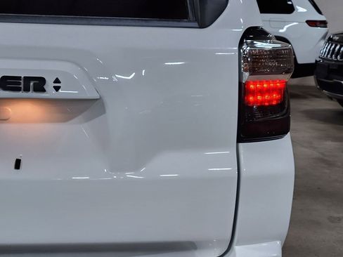 Used 2020 Toyota 4Runner SR5 Premium image 23