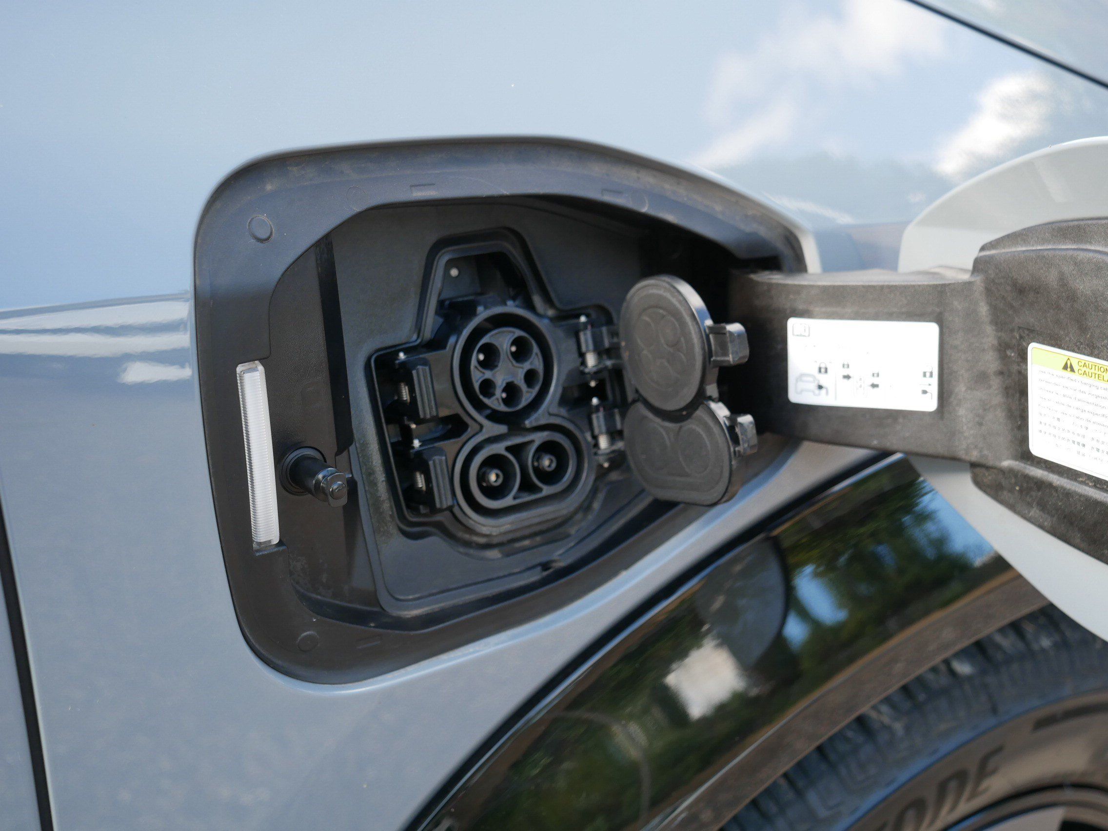 Certified 2024 Nissan Ariya AWD image 35