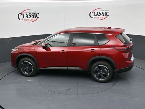 Used 2024 Nissan Rogue SV FWD image 18