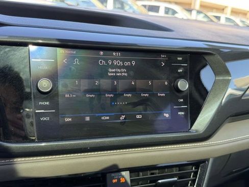 Certified 2022 Volkswagen Taos SEL AWD/4WD image 29
