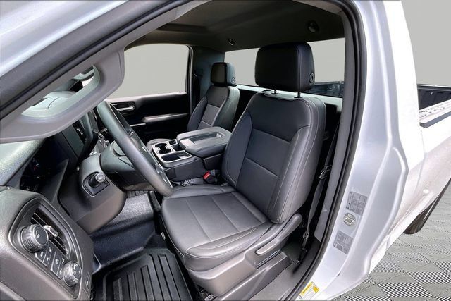 Used 2024 Chevrolet Silverado 1500 W/T w/ Trailering Package AWD/4WD image 16