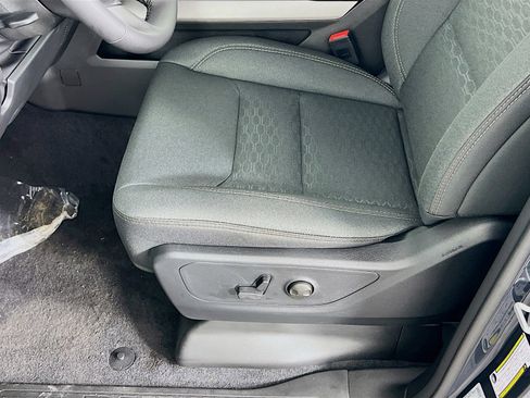 New 2026 RAM 1500 Big Horn AWD/4WD image 4