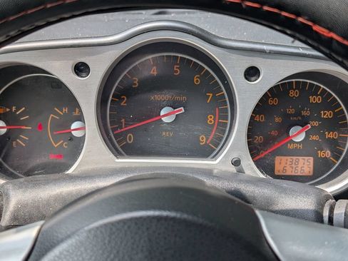 Used 2007 Nissan 350Z Touring RWD image 26