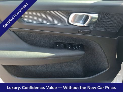 Certified 2023 Volvo XC40 B5 Plus w/ Climate Package AWD/4WD image 13