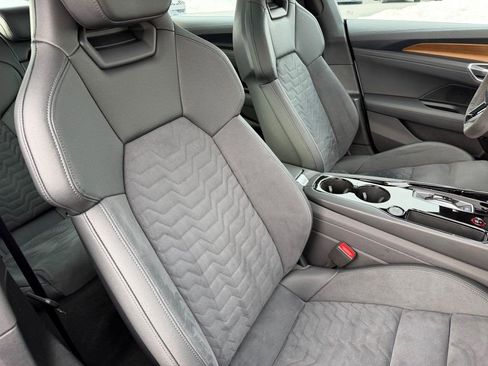 Certified 2022 Audi e-tron GT Premium Plus image 17