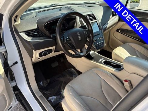 Used 2017 Lincoln MKC Reserve w/ Lincoln MKC Climate Package AWD/4WD image 38