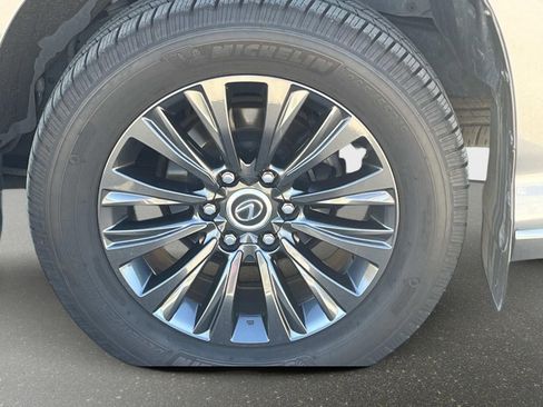 Used 2020 Lexus GX 460 Luxury image 11