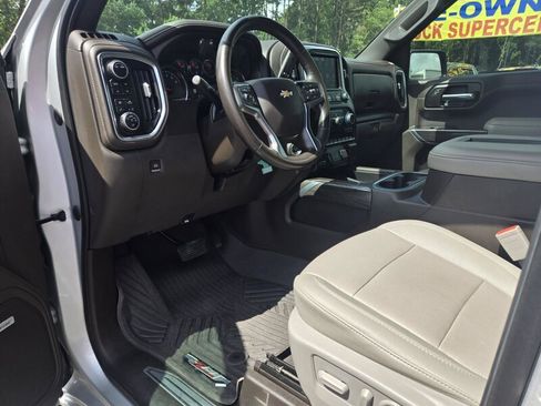 Used 2022 Chevrolet Silverado 1500 LTZ AWD/4WD image 17