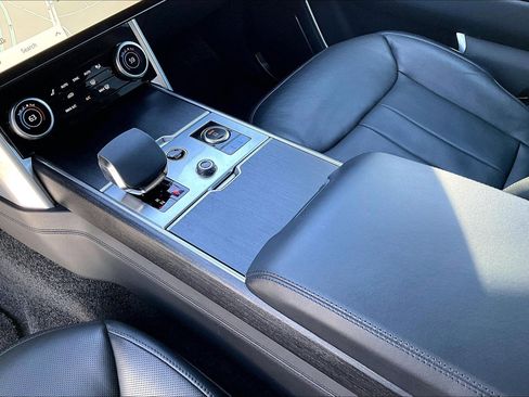Used 2023 Land Rover Range Rover Long Wheelbase Autobiography image 18