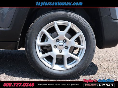 Used 2023 Jeep Renegade Latitude AWD/4WD image 33