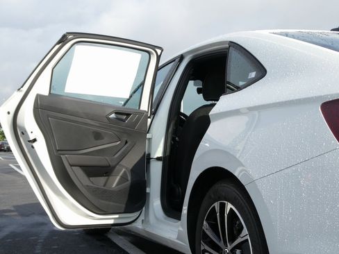 New 2025 Volkswagen Jetta Sport image 35