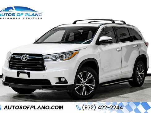 Used 2016 Toyota Highlander XLE FWD image 1