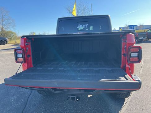 Used 2020 Jeep Gladiator Rubicon image 6