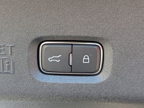 Certified 2025 Lincoln Navigator Black Label image 16