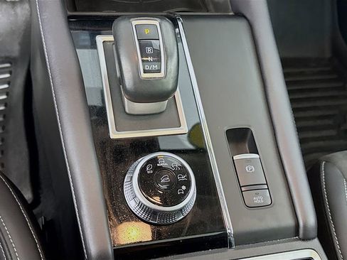 Used 2023 Mitsubishi Outlander SE image 23