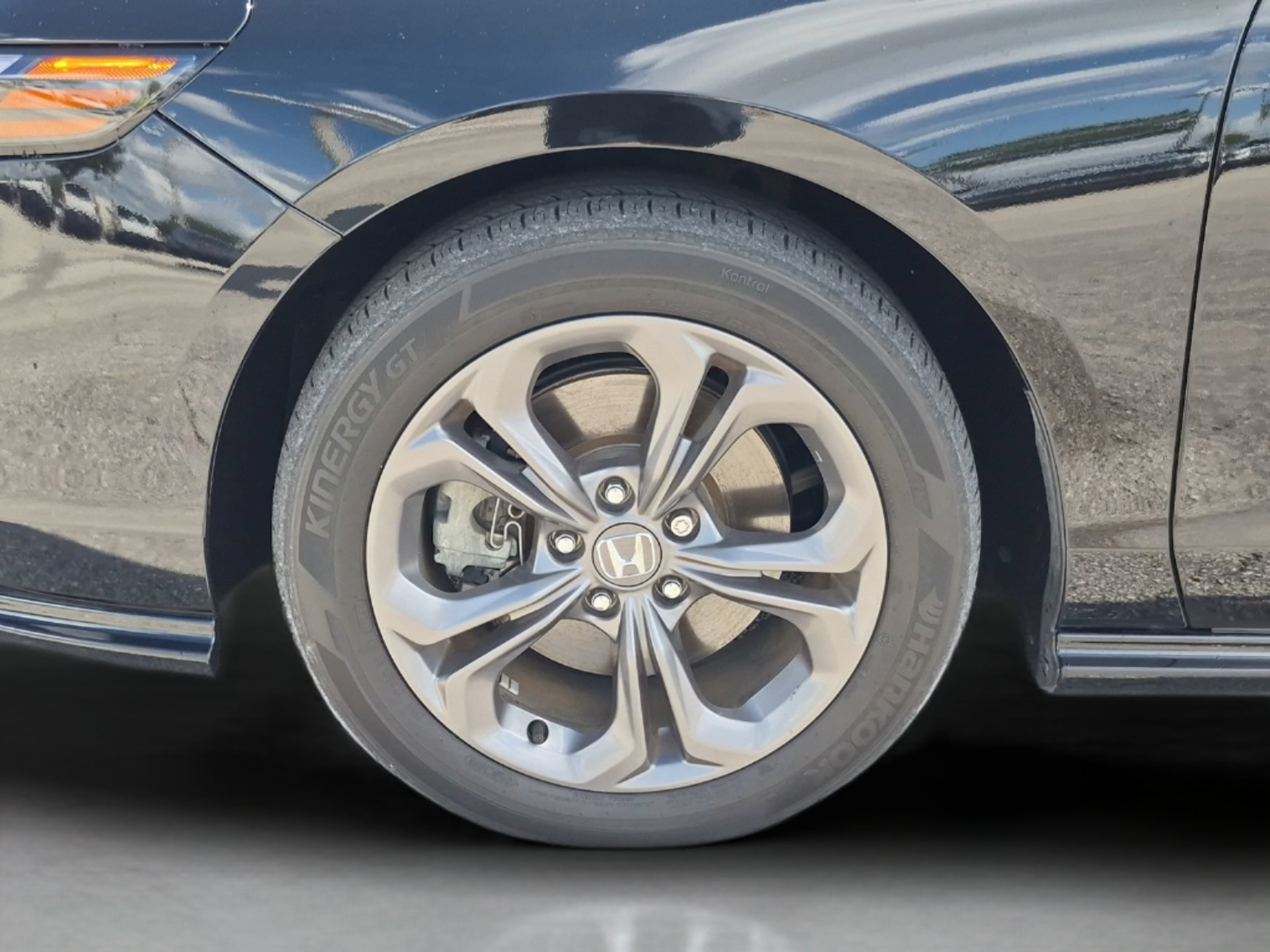 Certified 2023 Honda Accord EX-L image 31