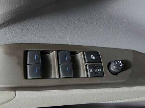 Used 2023 Toyota Camry LE image 17