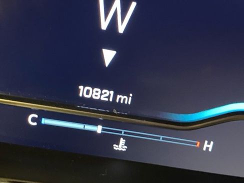 Used 2024 Chevrolet Silverado 1500 RST image 13