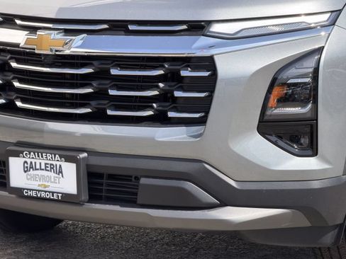 New 2026 Chevrolet Equinox LT w/ Convenience Package II FWD image 7
