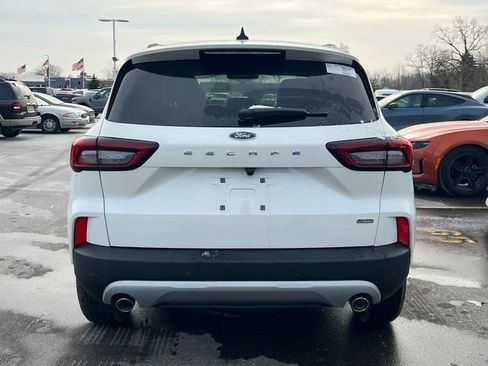 New 2026 Ford Escape SE FWD image 6