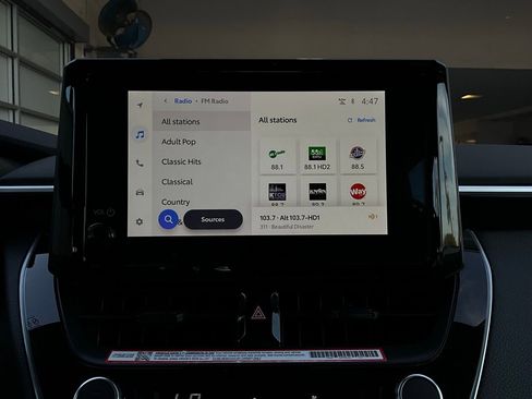 Used 2025 Toyota Corolla LE image 26