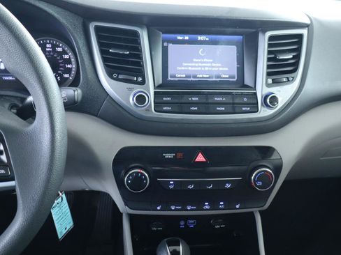 Used 2018 Hyundai Tucson SEL image 19