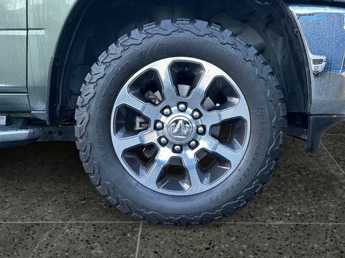 Used 2020 RAM 2500 Big Horn w/ Level 2 Equipment Group image 9