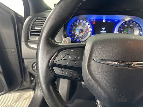 Used 2019 Chrysler 300 S AWD/4WD image 25