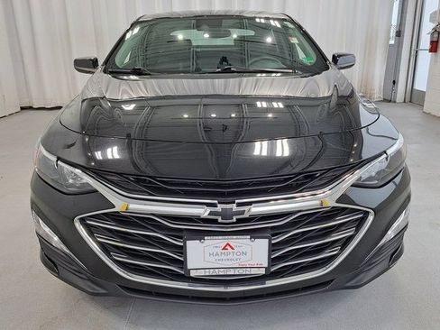 Used 2025 Chevrolet Malibu LS FWD image 3