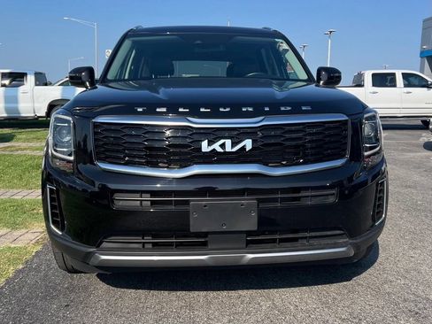 Used 2022 Kia Telluride S AWD/4WD image 3